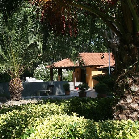 Marina Di Rossano Village Club Екстериор снимка