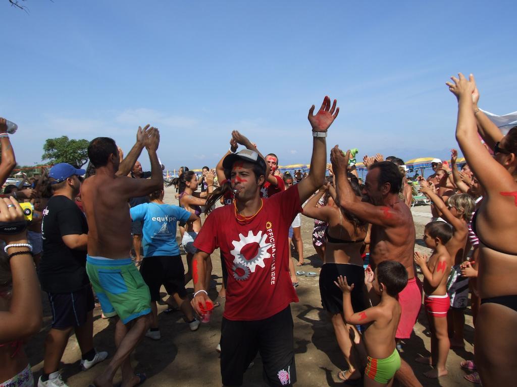 Marina Di Rossano Village Club Екстериор снимка
