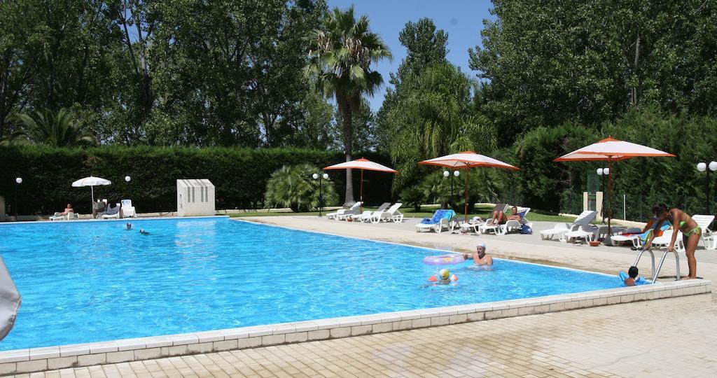 Marina Di Rossano Village Club Екстериор снимка