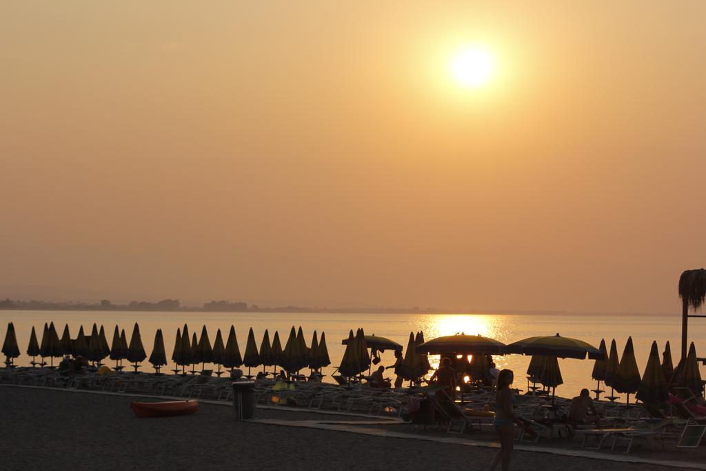 Marina Di Rossano Village Club Екстериор снимка